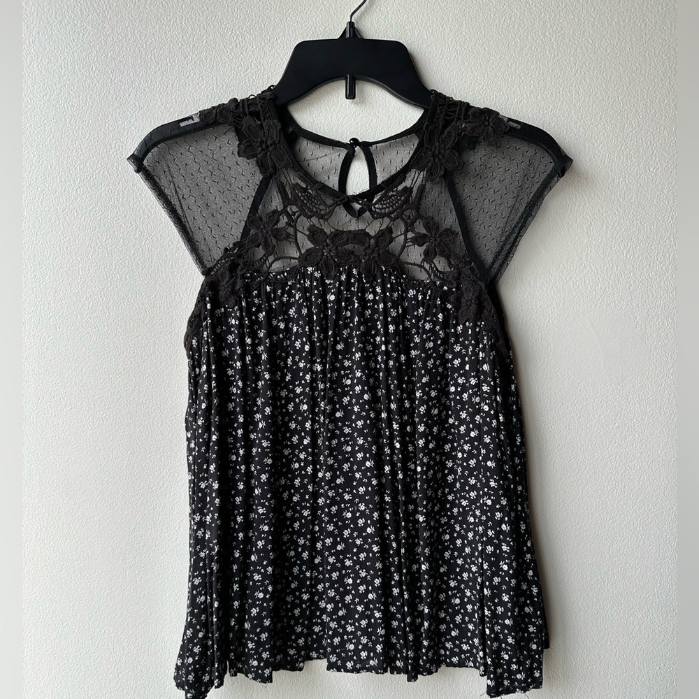 Black Floral Lace Top